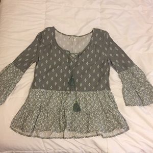 Green hipster blouse